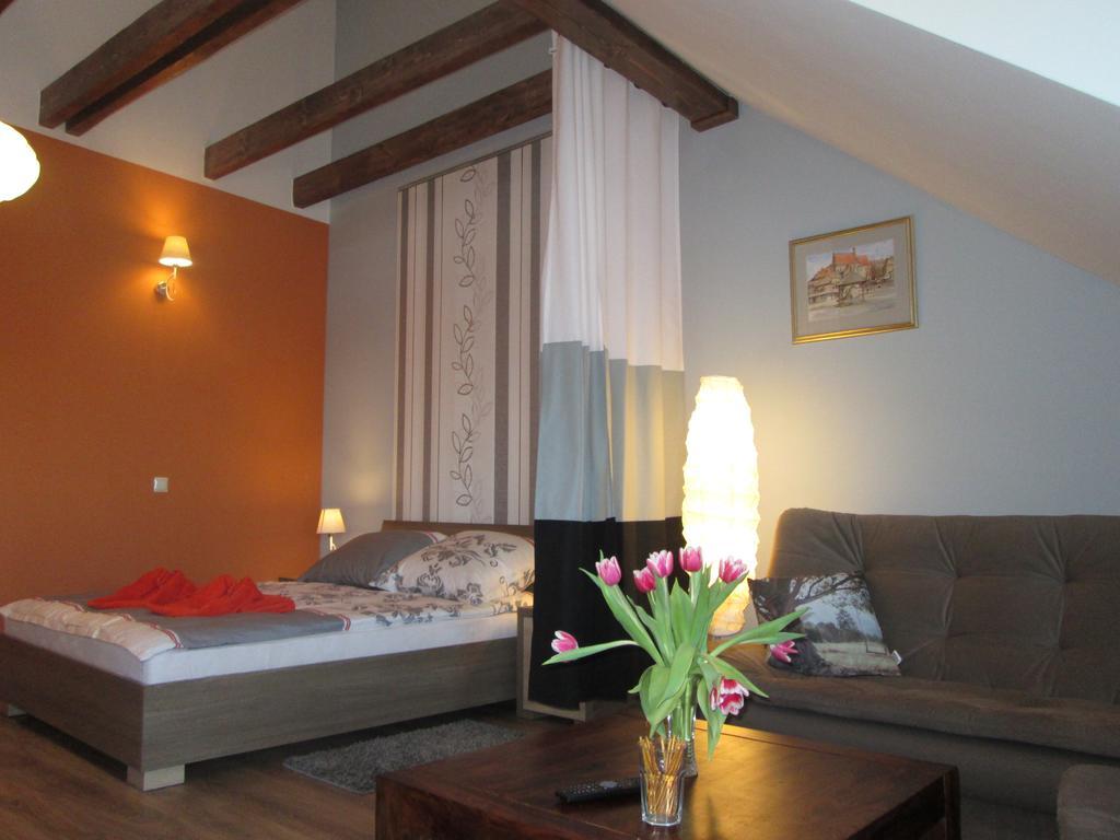 Apartamenty Przy Farze Kazimierz Dolny Habitación foto